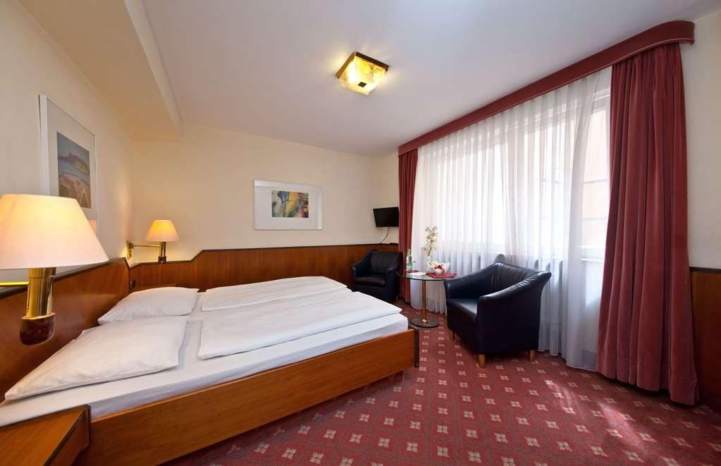 Plaza Inn Rieker Stuttgart Hauptbahnhof Стая снимка