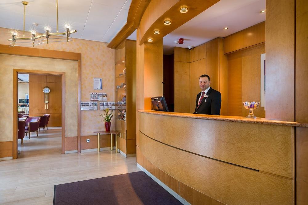 Plaza Inn Rieker Stuttgart Hauptbahnhof Екстериор снимка