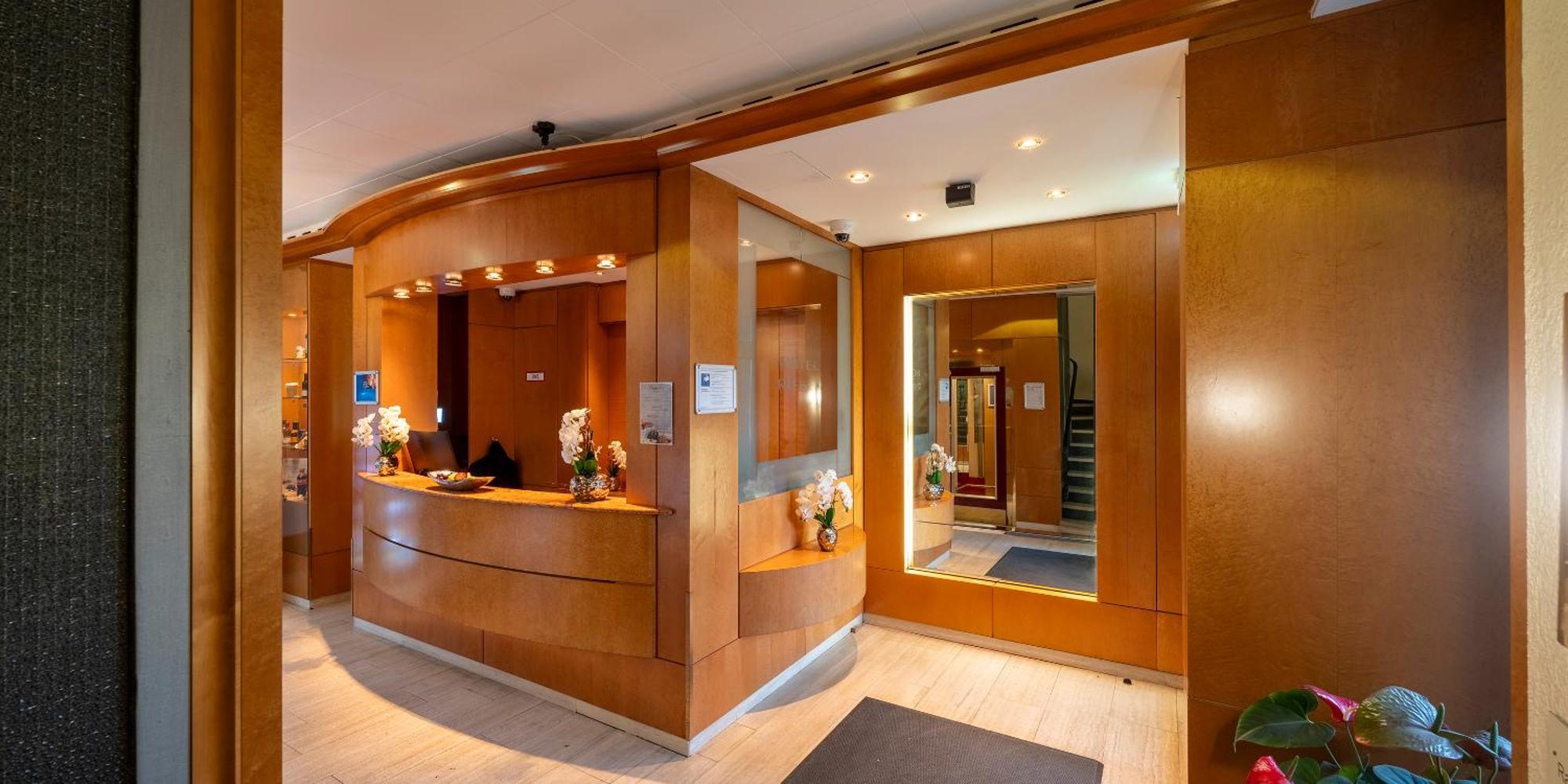 Plaza Inn Rieker Stuttgart Hauptbahnhof Екстериор снимка