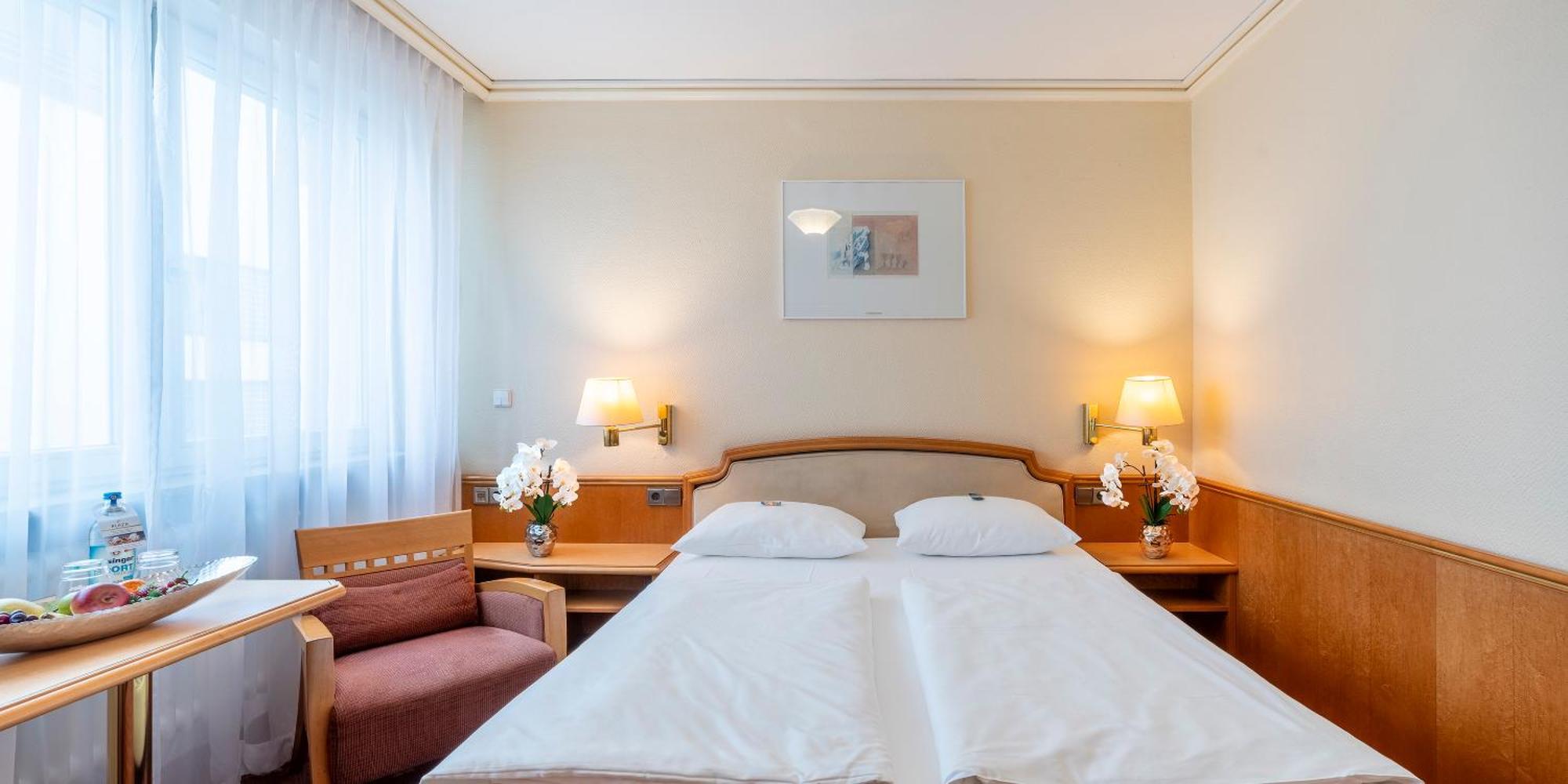 Plaza Inn Rieker Stuttgart Hauptbahnhof Екстериор снимка