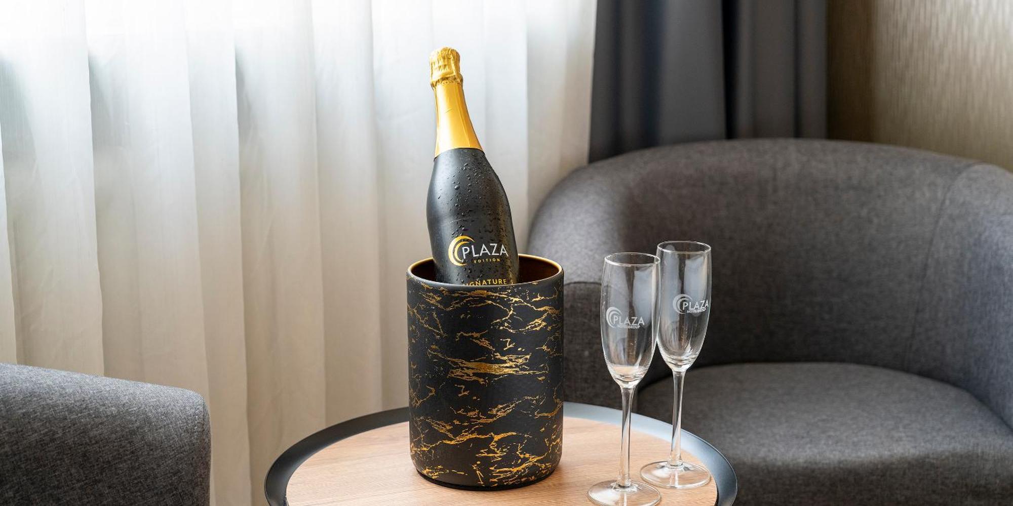 Plaza Inn Rieker Stuttgart Hauptbahnhof Екстериор снимка