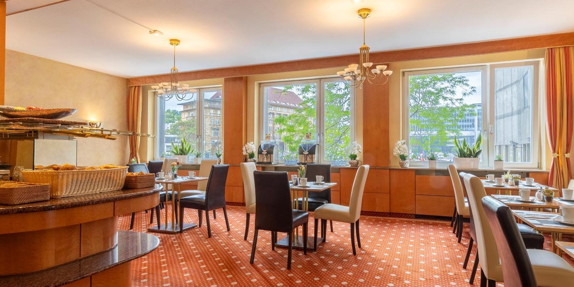 Plaza Inn Rieker Stuttgart Hauptbahnhof Екстериор снимка